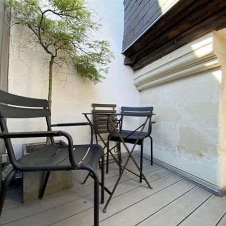 Superbe Studio Avec Terrasse - Cathedrale Nantes Luaran gambar